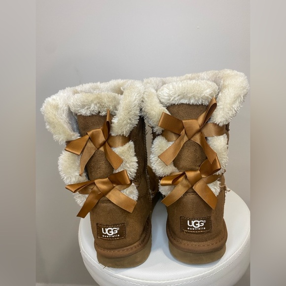 UGG Shoes - UGG Brown Bailey bows II